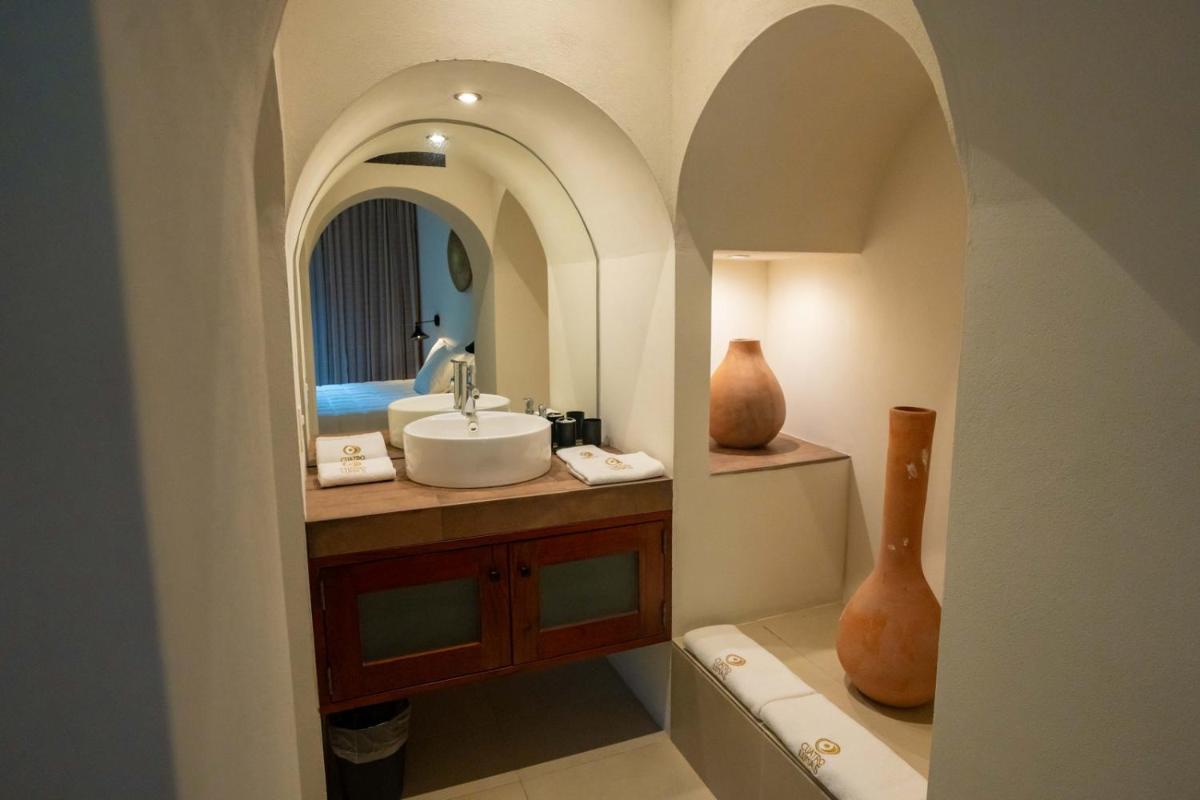 Cuatro Lunas Hotel Boutique - Housity