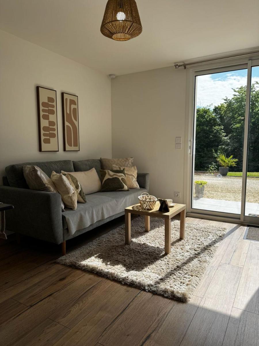 Studio24 - Housity