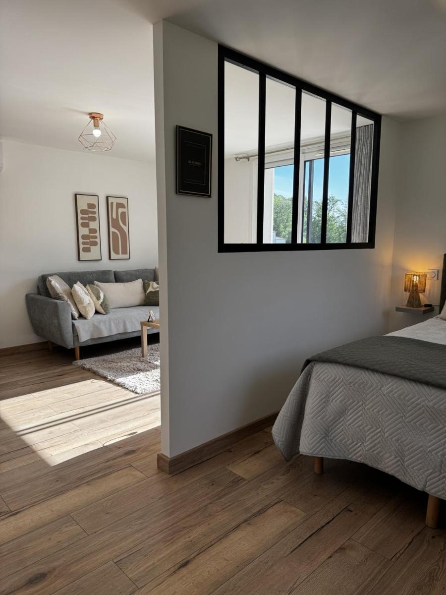 Studio24 - Housity
