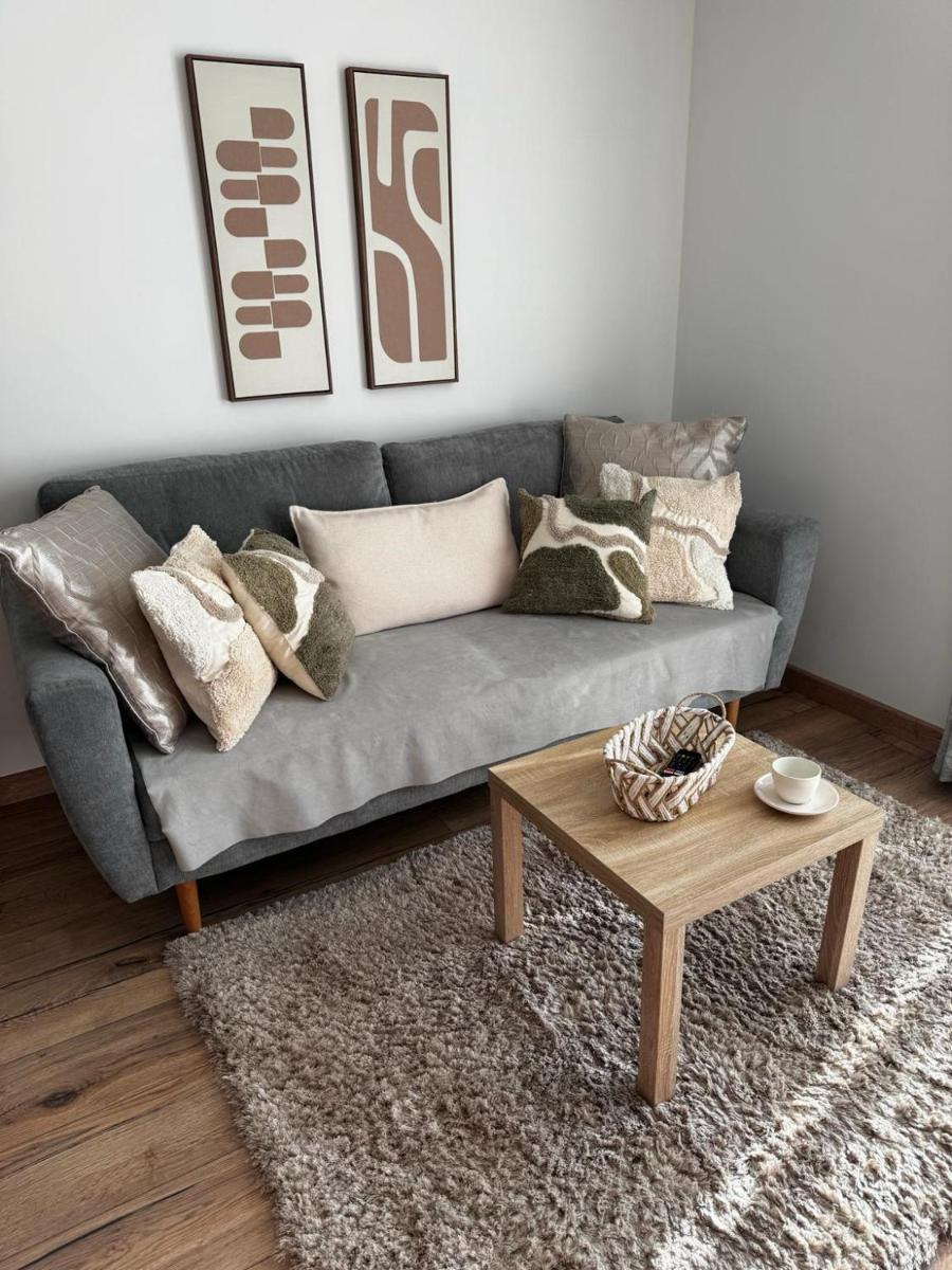 Studio24 - Housity
