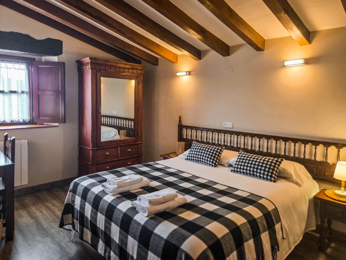 Posada La Solana Santillana del Mar - Housity