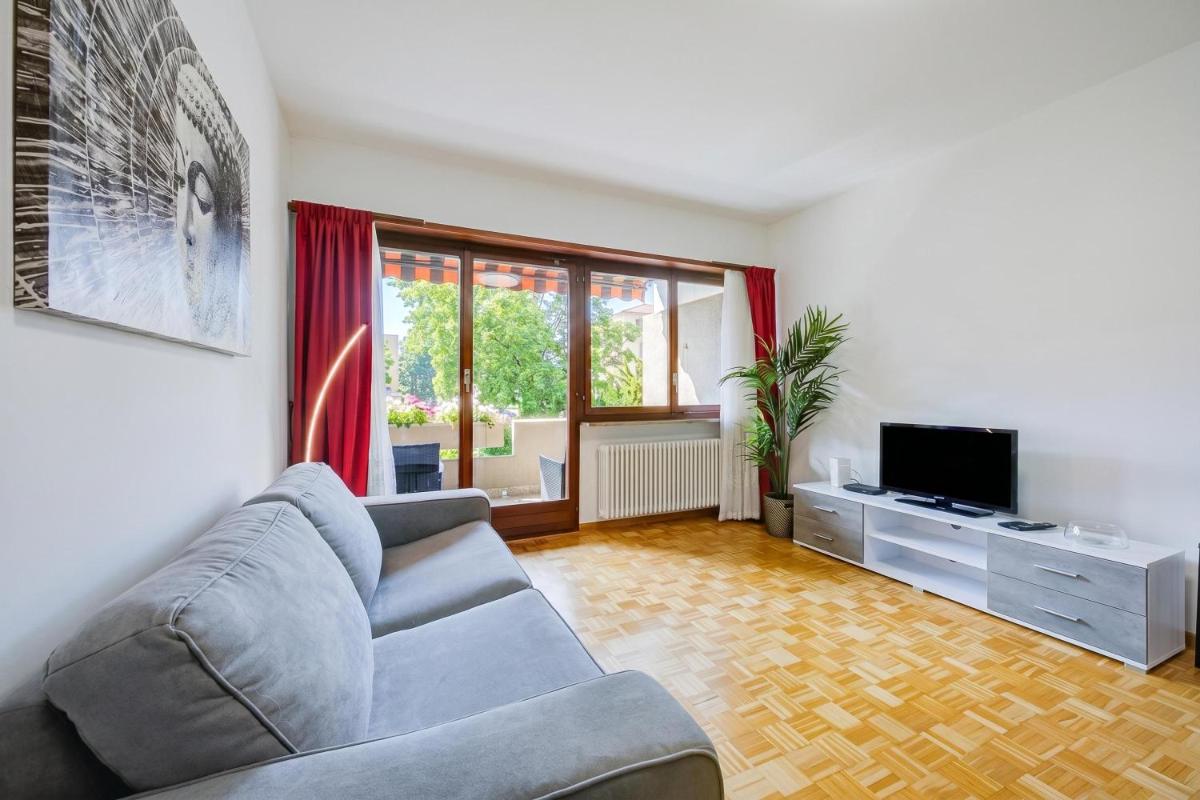 Top Of The Spots - Happy Rentals - Housity