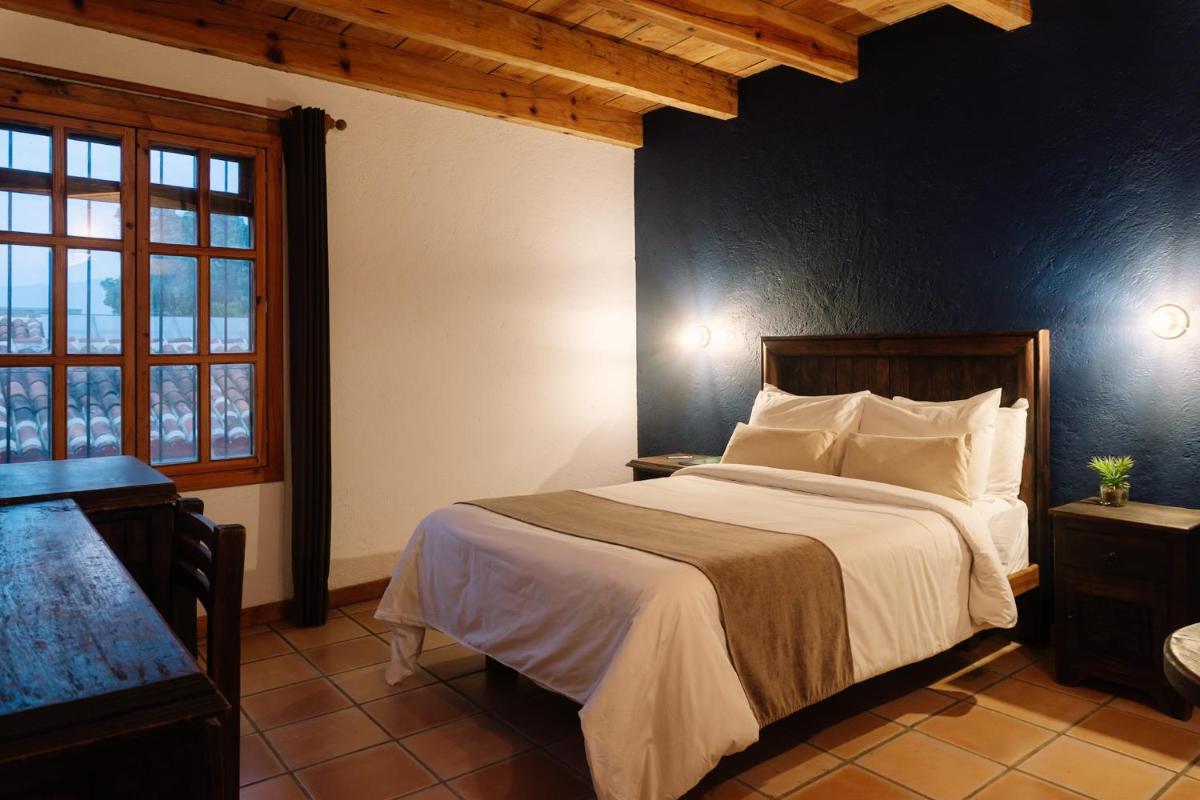 Docecuartos Hotel - Housity