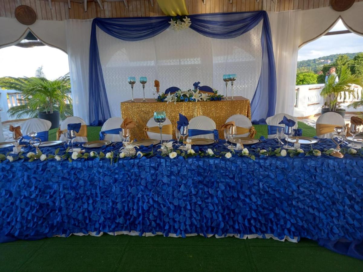 Little savoy guest house - Housity