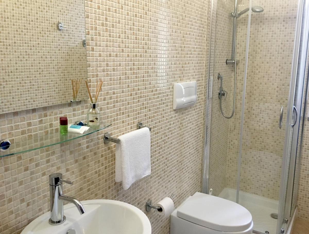 Girasole Guest House - Housity