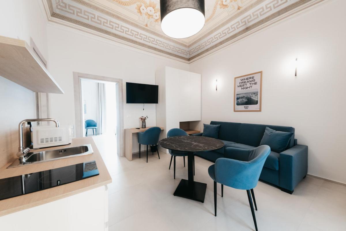 Sirenuse Suites Boutique ApartHotel RTA - Housity