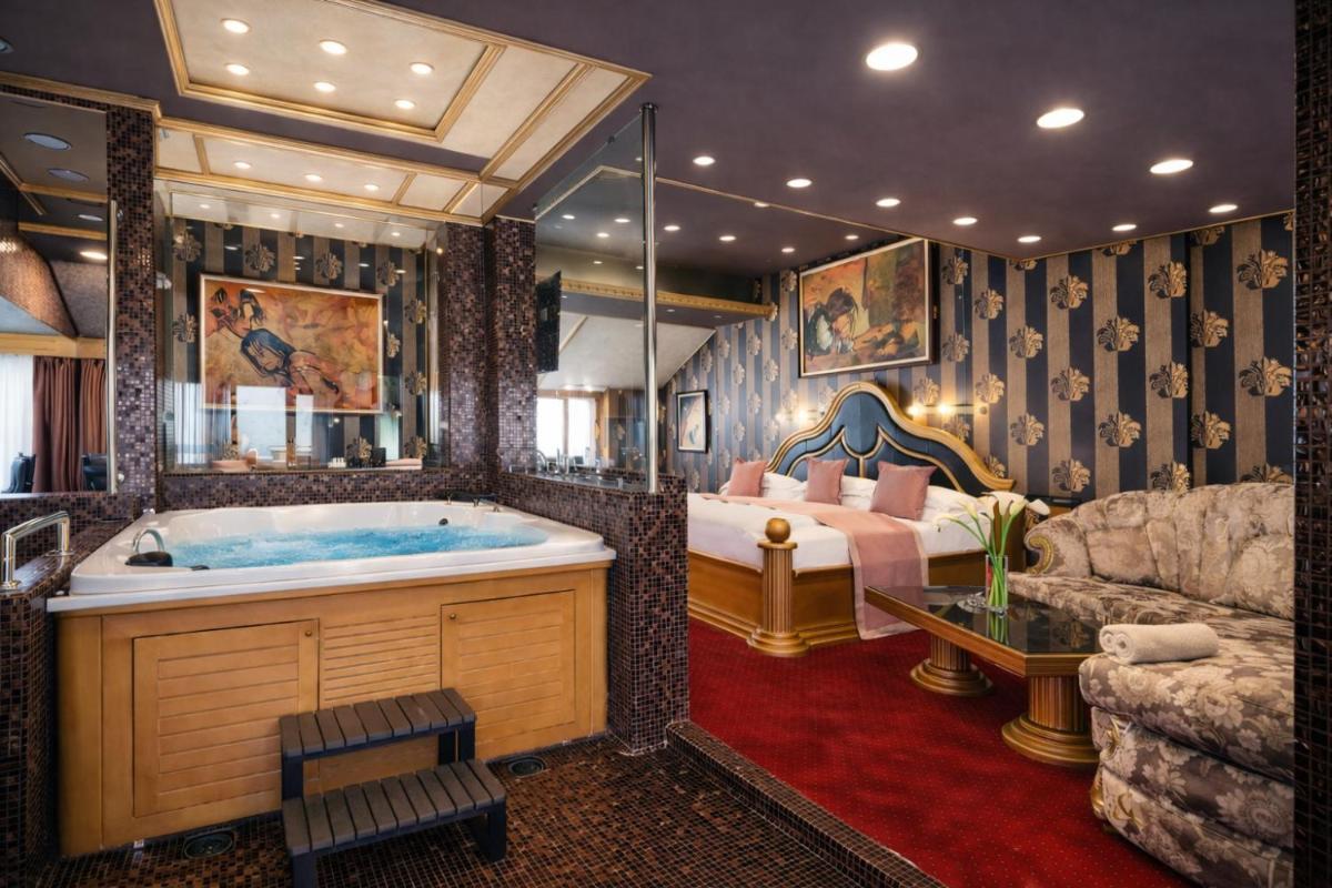 Prezident Hotel - Housity