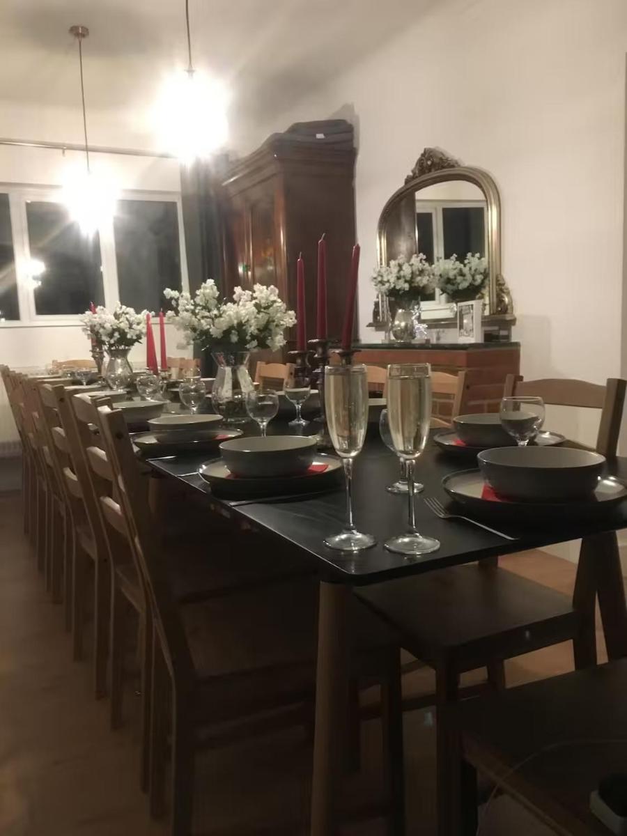 Huge 6 Bedroom House in Sheringham - Housity