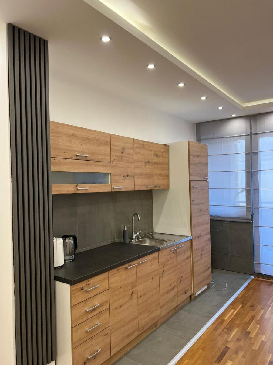 Lux Apartman Inđija - Housity