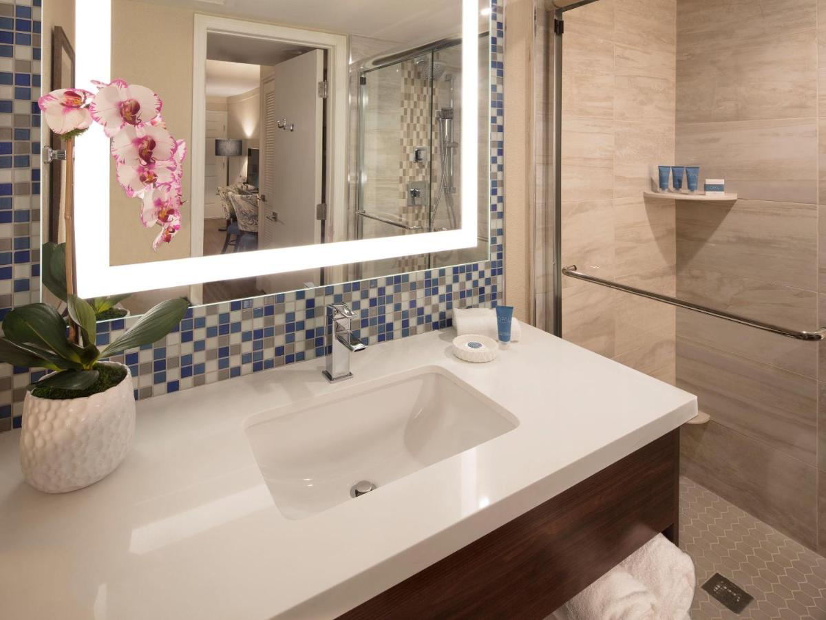 Lido Beach Resort - Sarasota - Housity