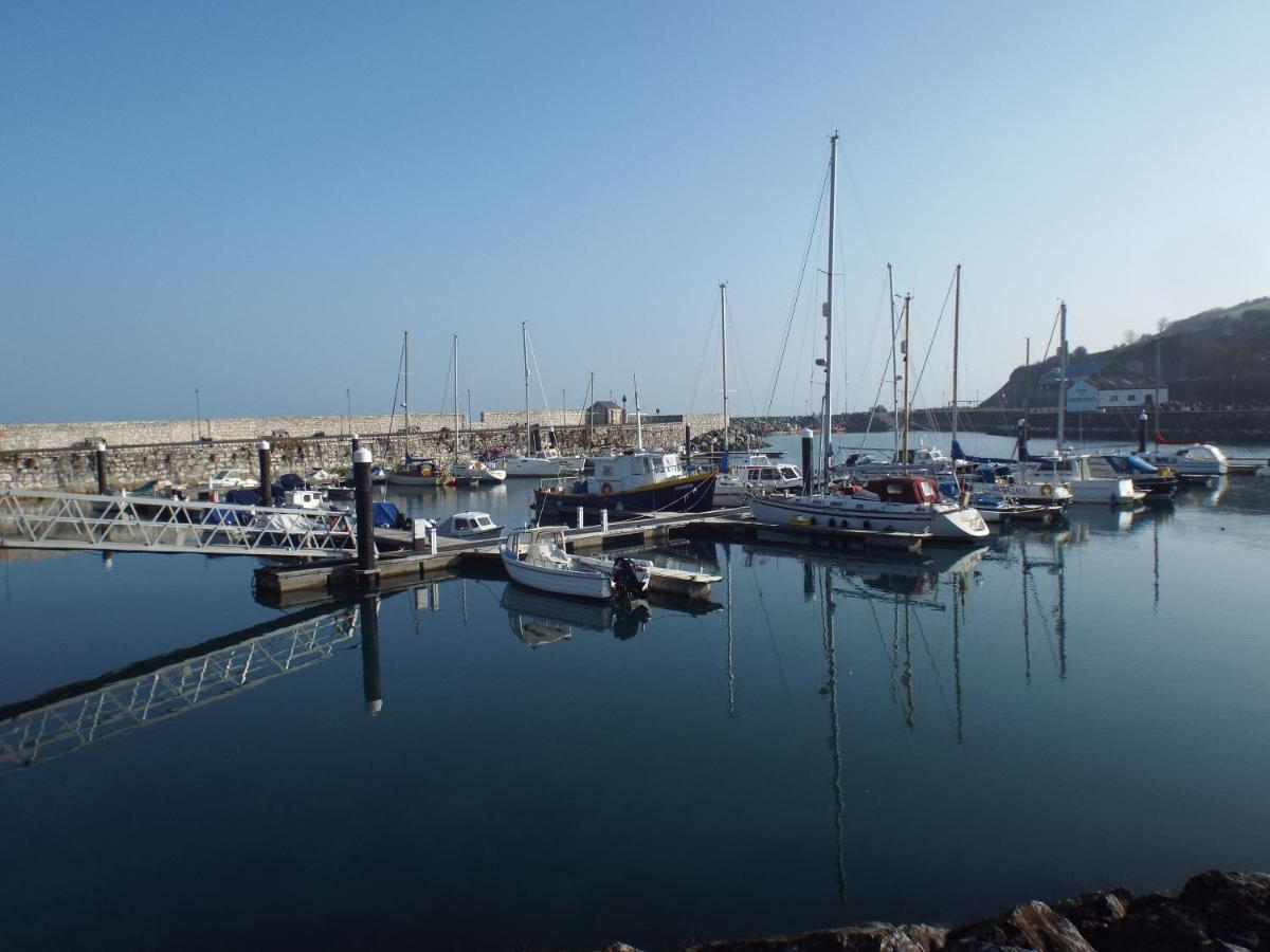 Josies Place at Waters Edge Self Catering Apartment - Housity