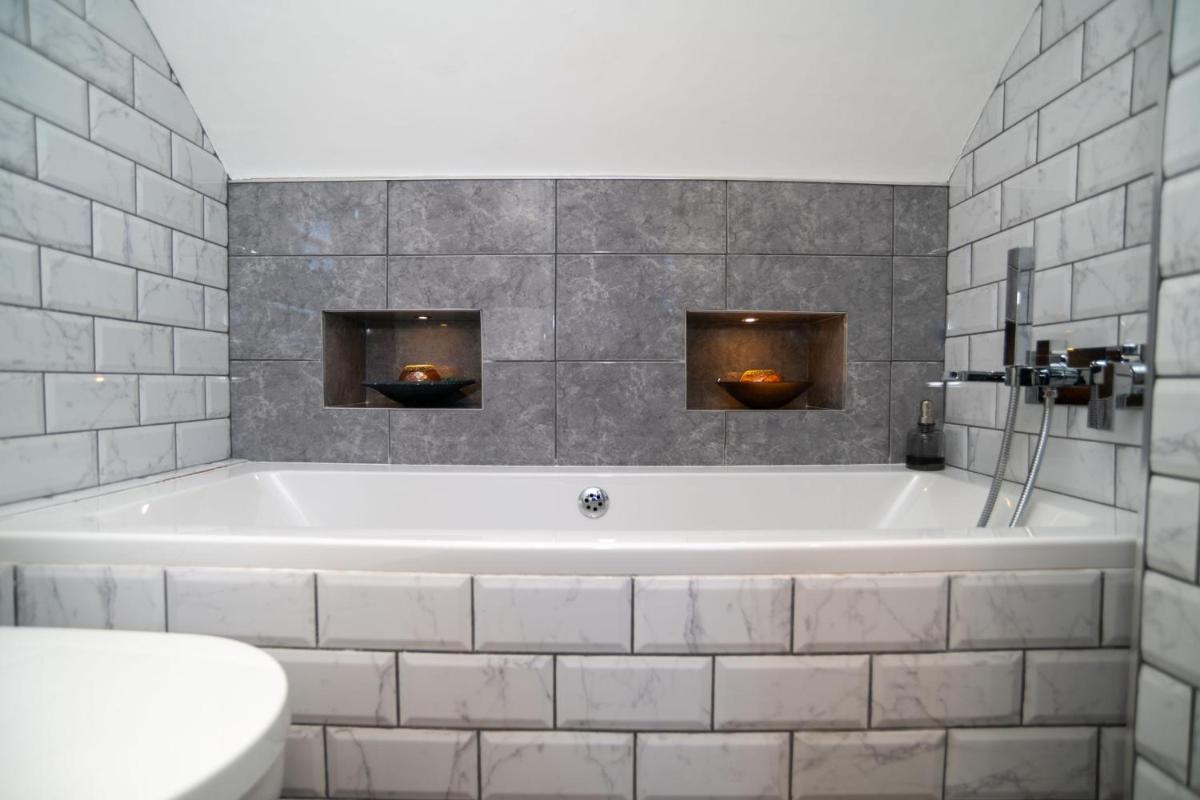Little Orchard House Self-catering Garden View apartment - Housity