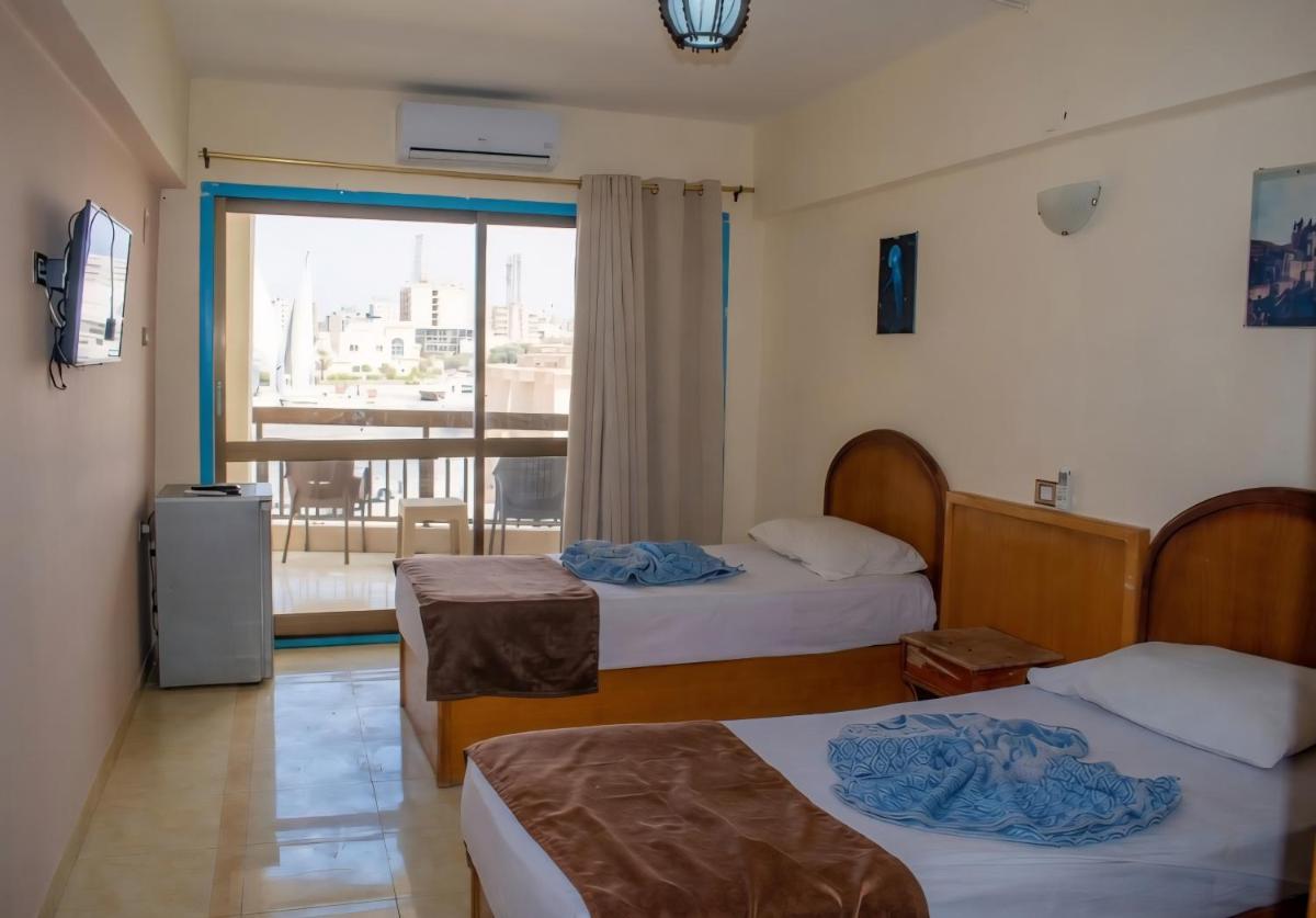 Royal Crown Hotel Marsa Matruh عائلات فقط - Housity