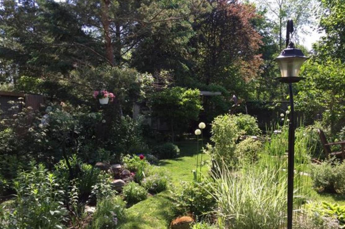 2 Moon Cottage - Housity