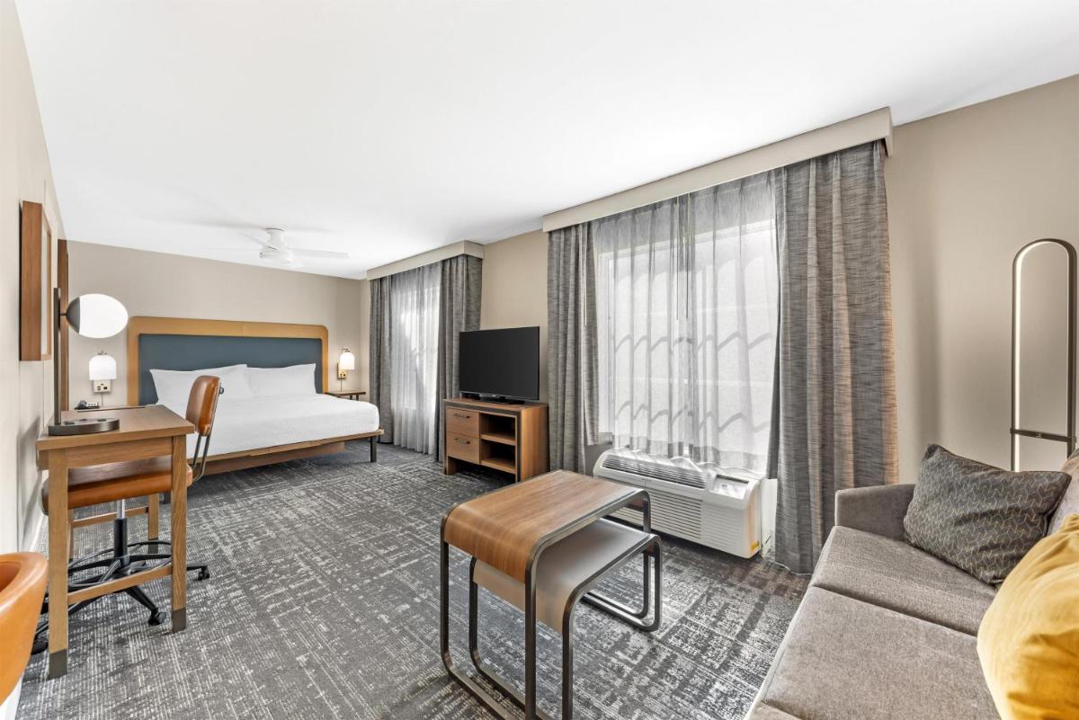 Homewood Suites Laredo at Mall Del Norte - Housity