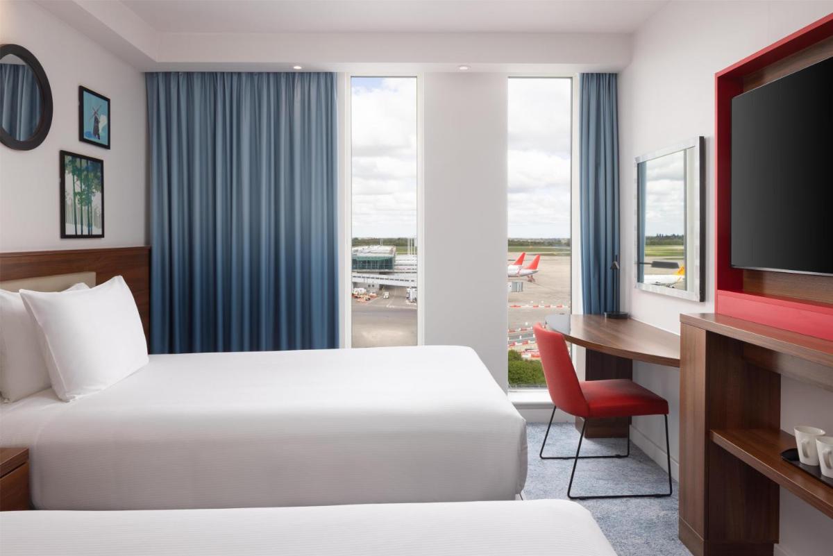 Hampton By Hilton London Stansted Airport - Housity