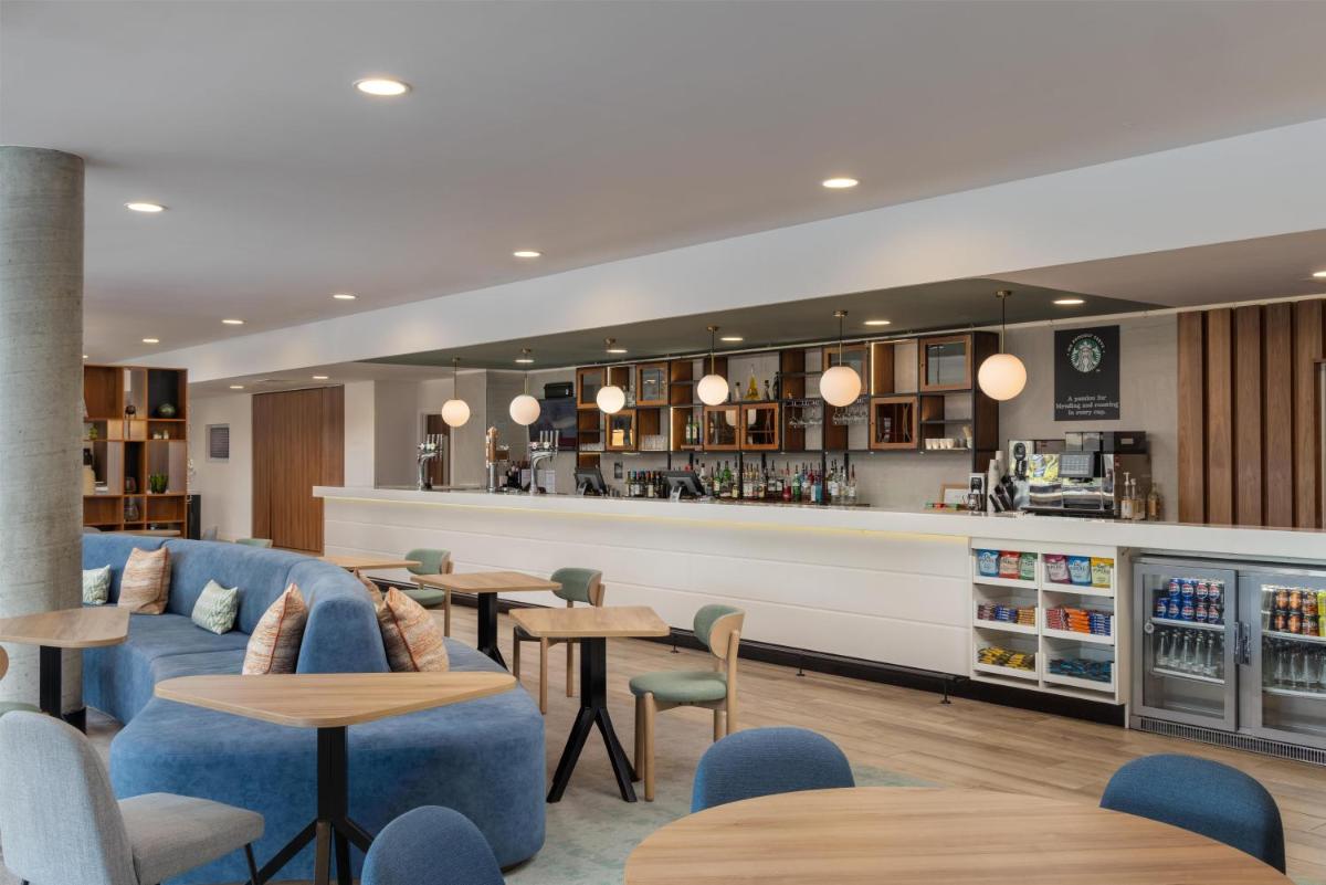 Hampton By Hilton London Stansted Airport - Housity