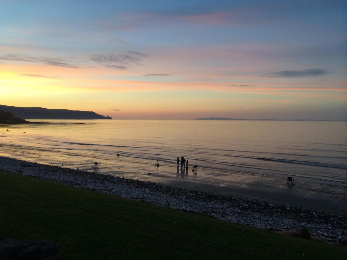 Josies Place at Waters Edge Self Catering Apartment - Housity