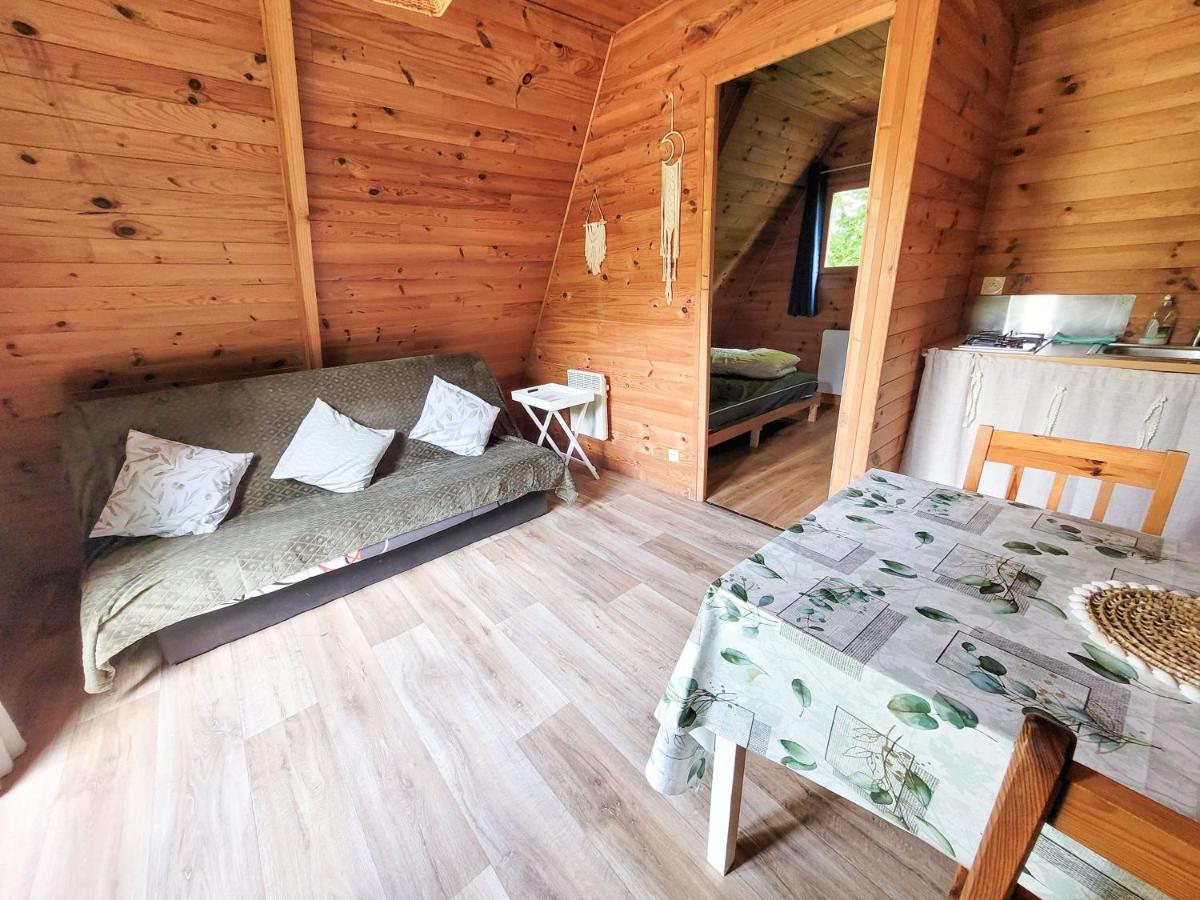 Camping les Hirondelles - Housity