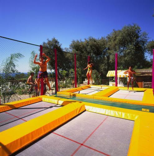Bleu Village - Housity