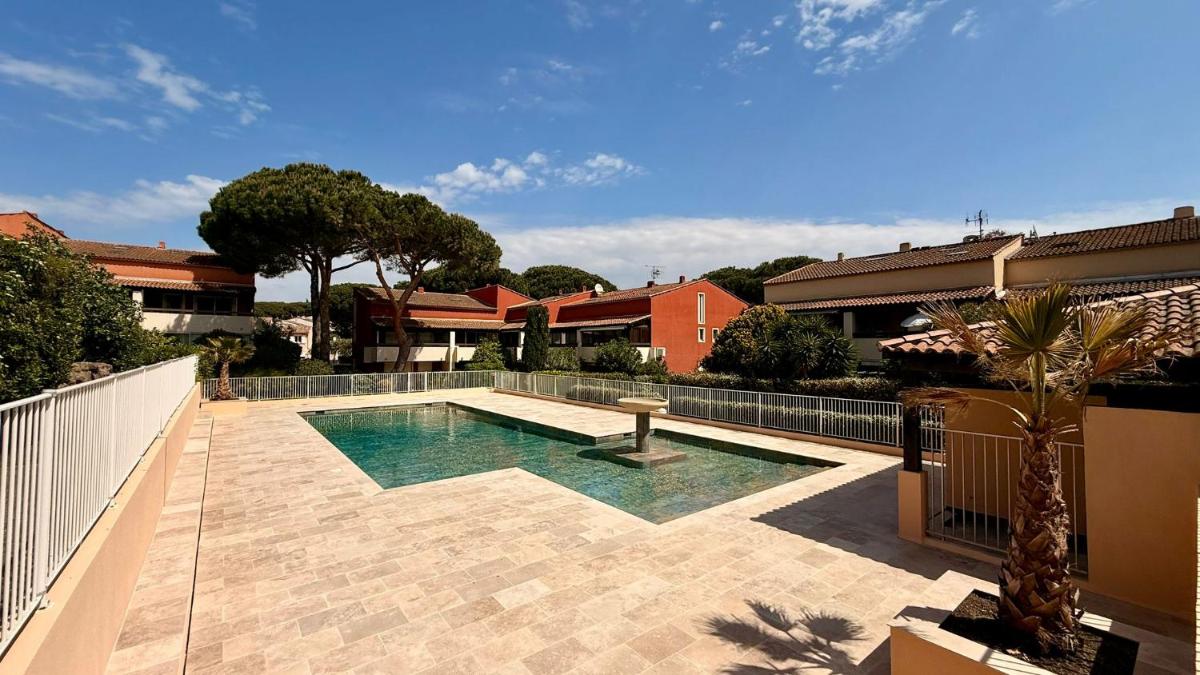 FREJUS - Appartement 4 personnes - Piscine - Hizvo