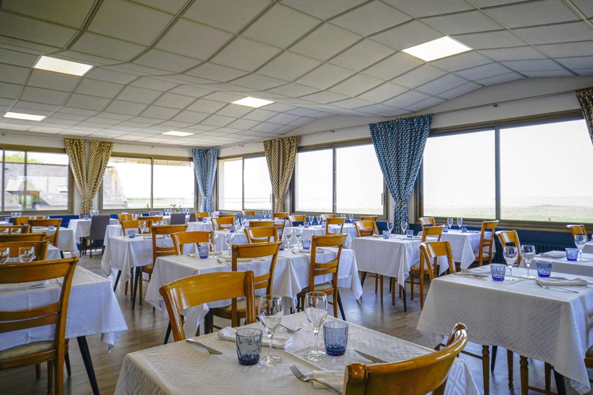 Logis Hôtel Le Bretagne - Housity
