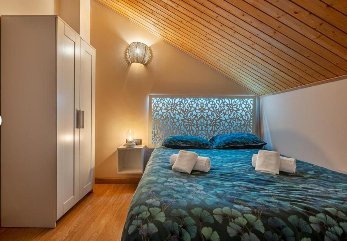 Ski Lodge CARD - Housity