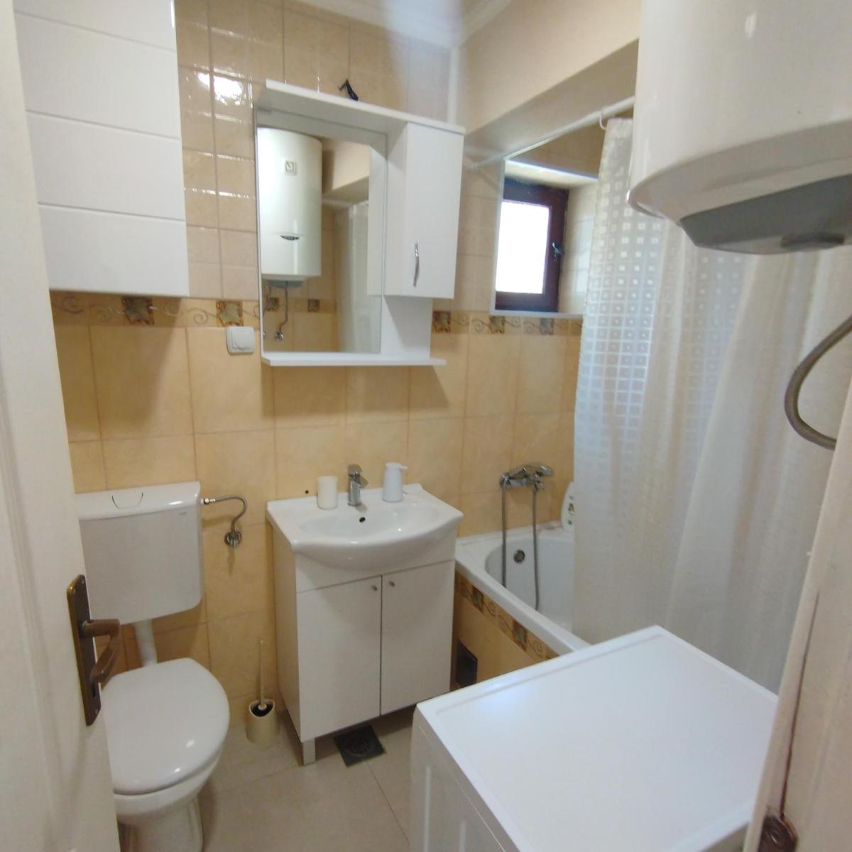 State Apartments - Housity
