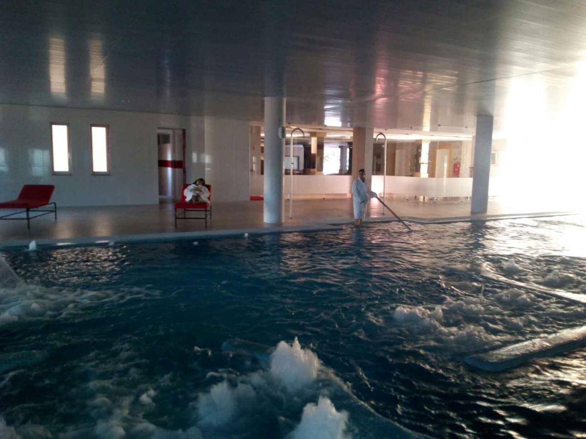 A piscina em ou perto de Palace Hotel Astúrias & Spa