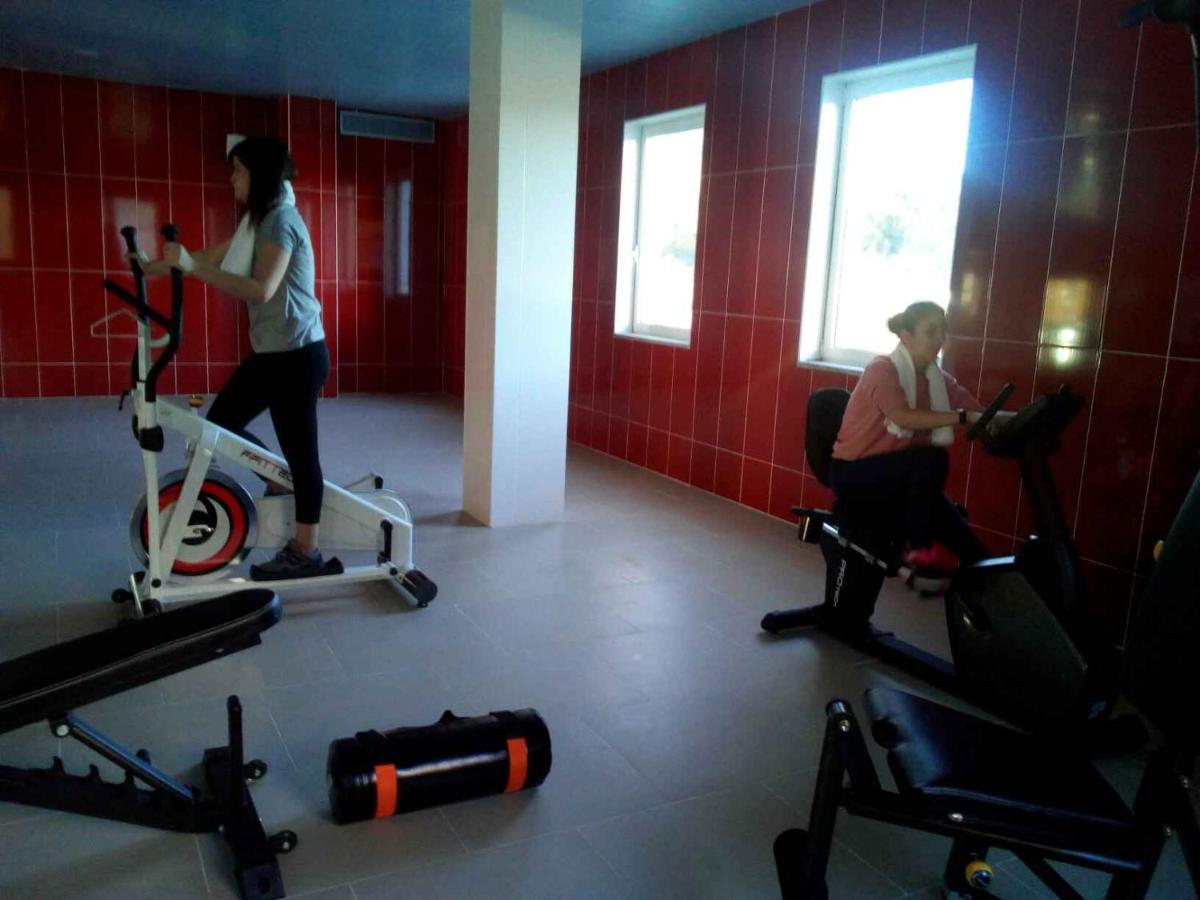 O centro de fitness e/ou as comodidades de fitness de Palace Hotel Astúrias & Spa