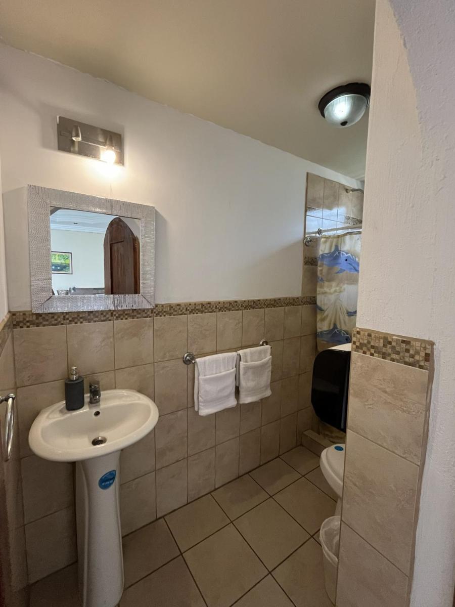 Hotel Don Felipe Aeropuerto - Housity