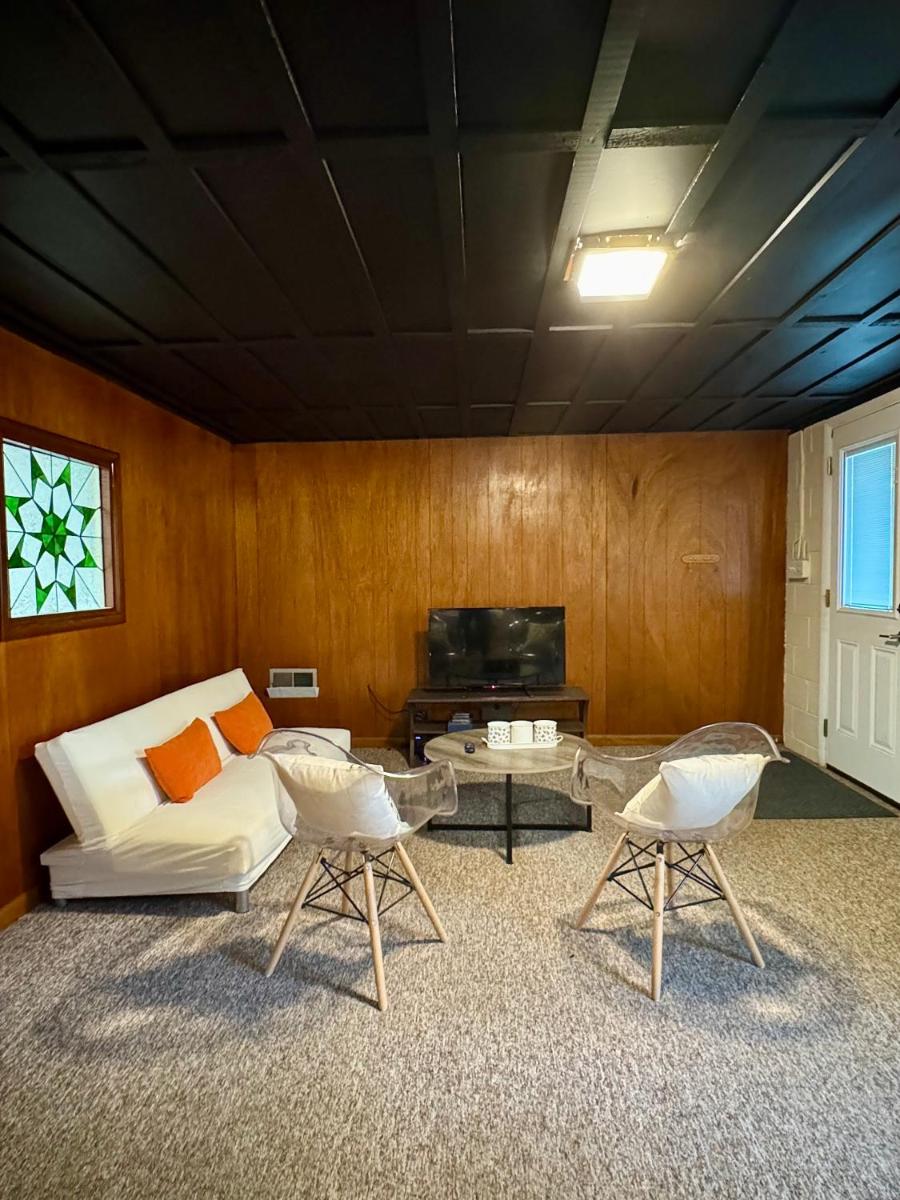 The Rest Nest Home Near UHC, FBI, the Bridge Sport Complex - Housity