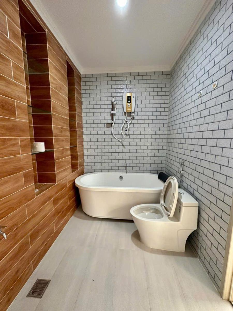 RUBY HOTEL - Hizvo