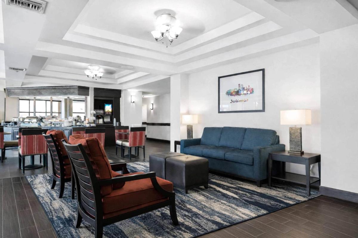 Comfort Suites Baymeadows Near Butler Blvd - Housity