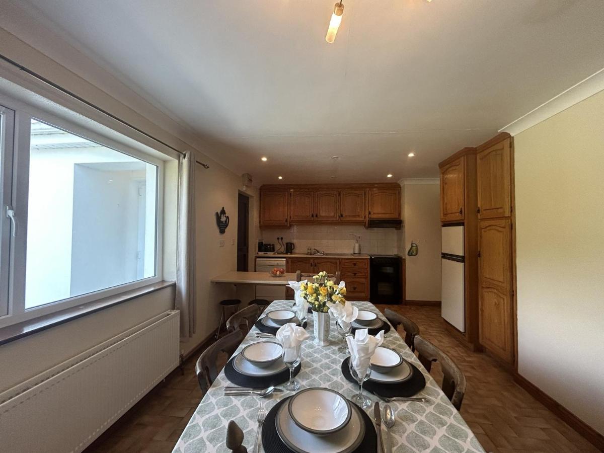 Waterside Cottage, Cashel - Housity