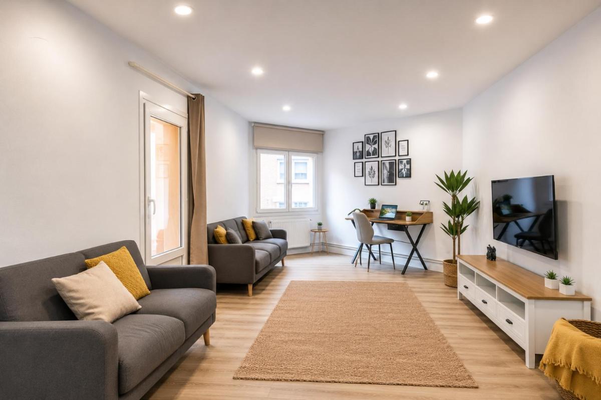 Apt in the Old Town with cool Terrace!! Private Parking - Housity