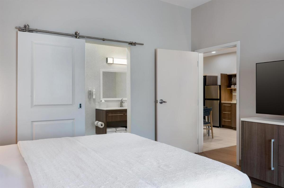 Home2 Suites By Hilton Florence Cincinnati Airport South - Housity