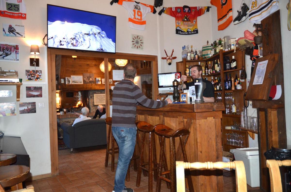 Salon ou bar de l'établissement Hôtel et Chalet Au Coin Du Feu Chilly Powder