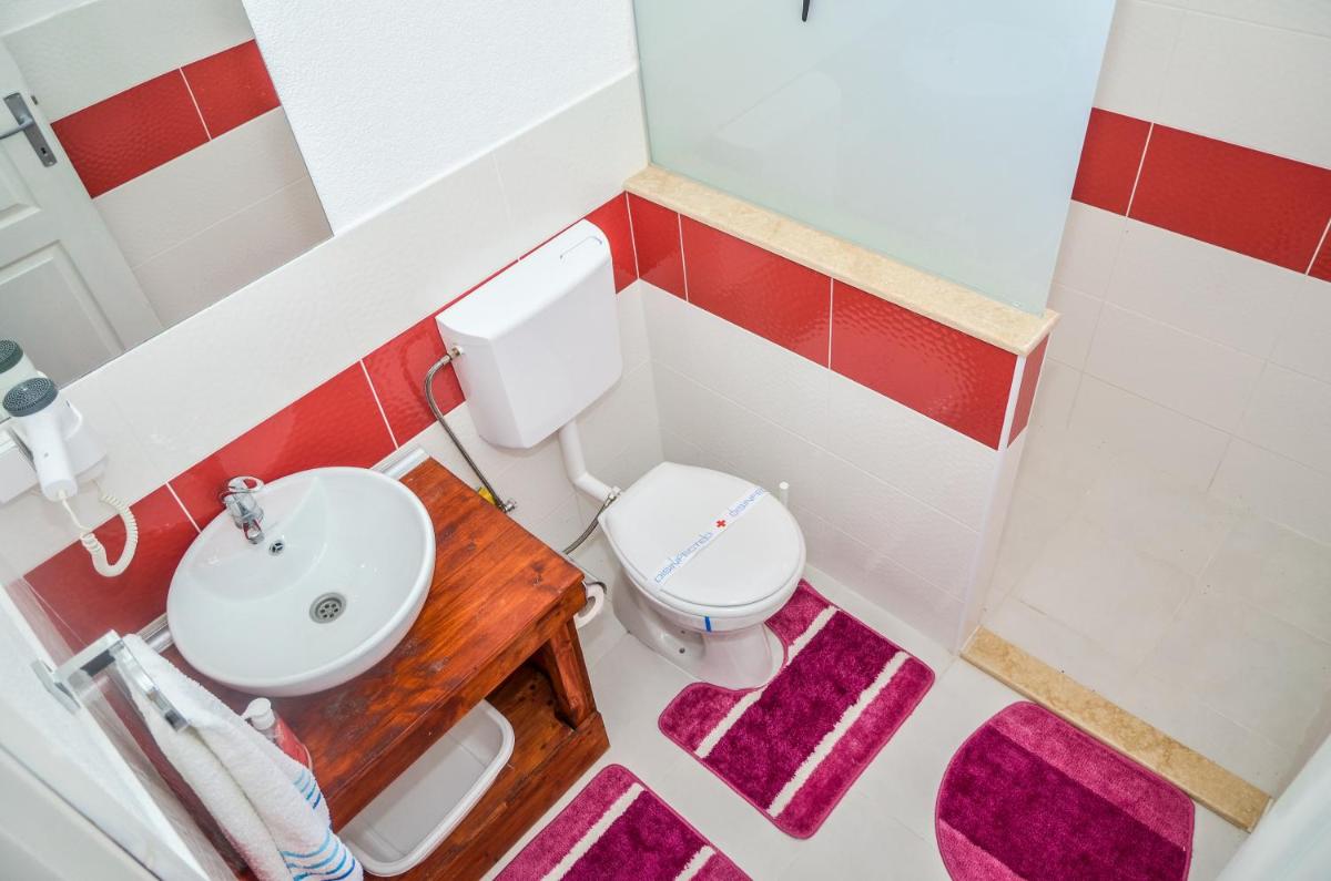 Apartments Paradise - Housity