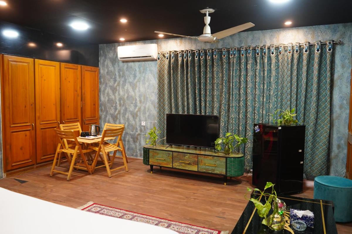 Royal Luxury Hotel Lahore - Hizvo
