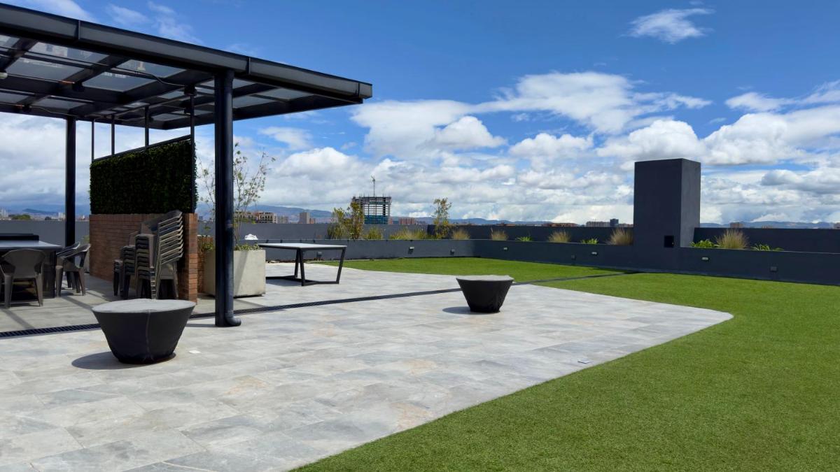 Wynwood House Polo - Hizvo