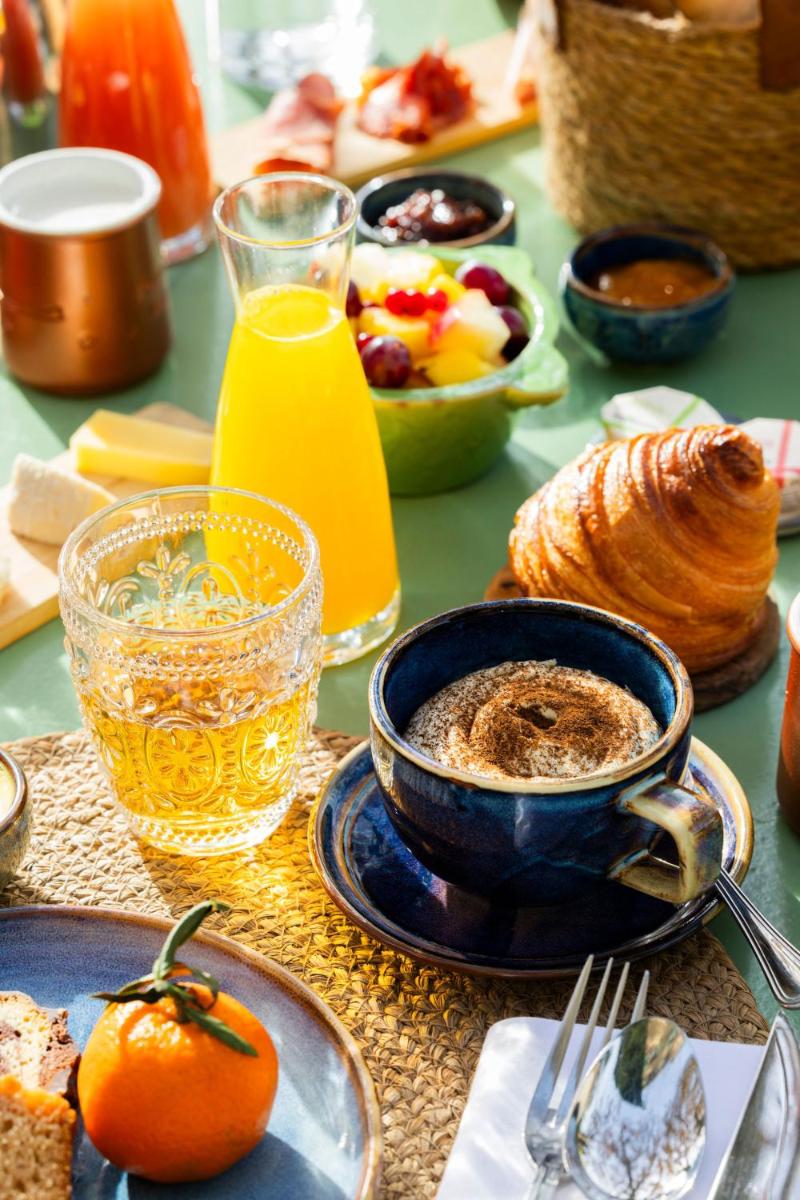 Nourriture dans l'hôtel ou à proximité