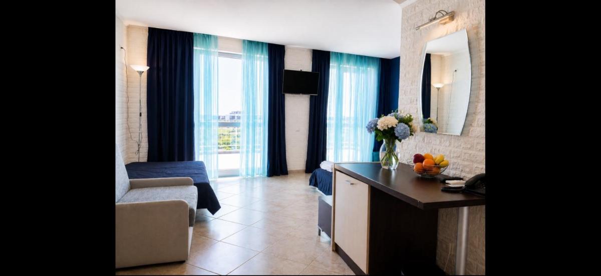 Afrodita Hotel - Housity