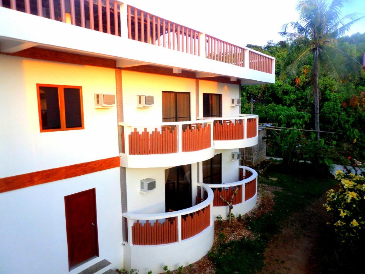 Oasis Resort and Spa - Housity
