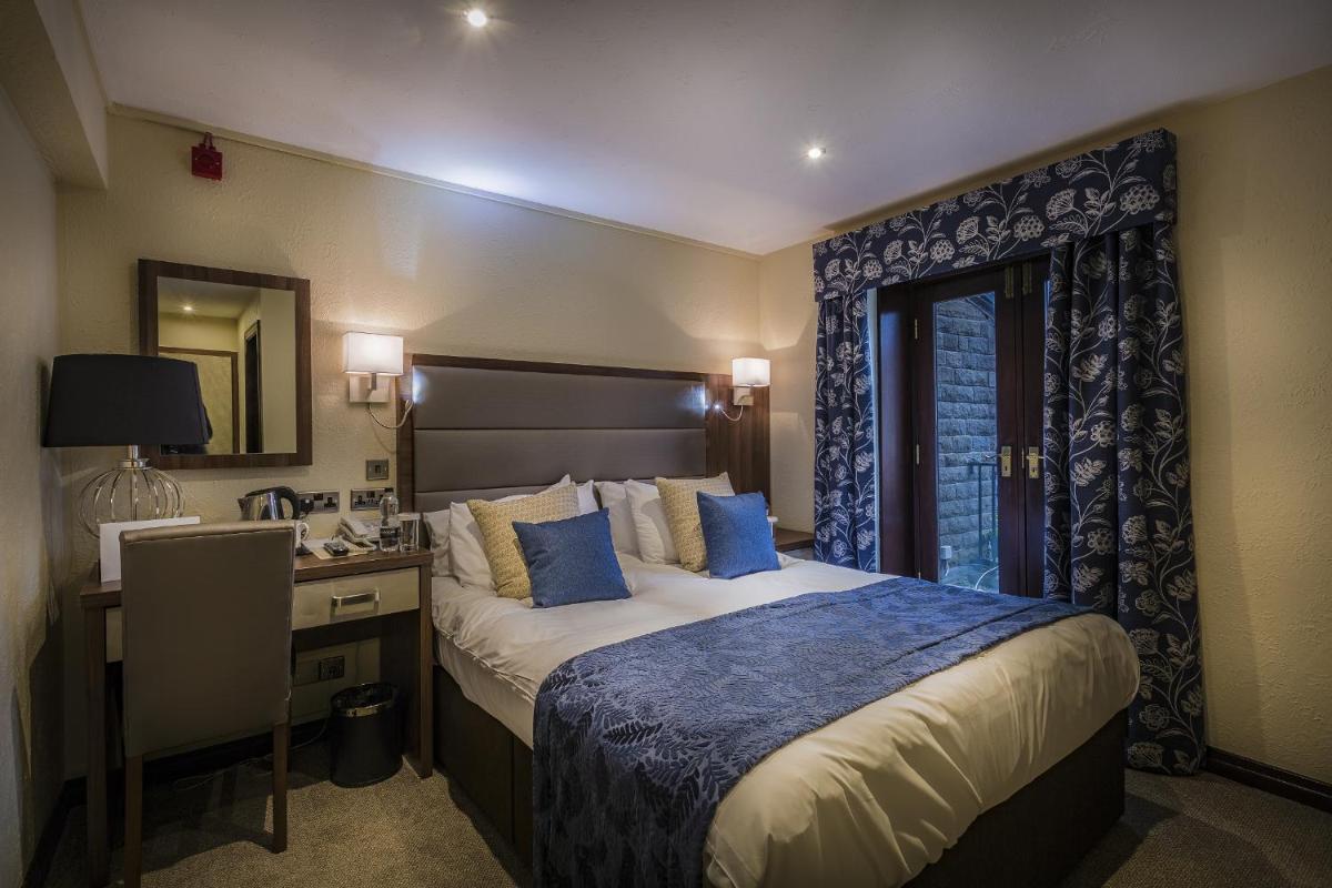 The Old Bridge Inn, Holmfirth, West Yorkshire - Housity