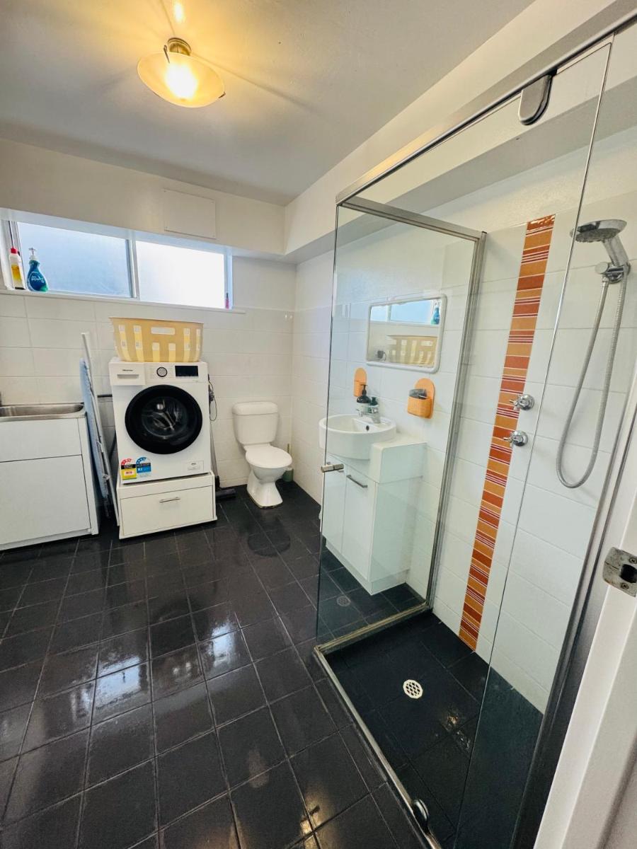 Sea Breeze with city ease - Housity