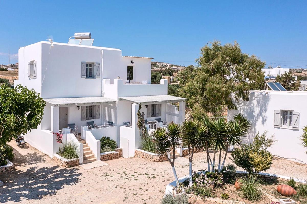 Michalios Luxury Apartments - Housity