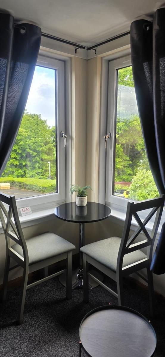 Faodail, 1 Bed Studio apartment at Ravenscraig Castle and Park - Housity