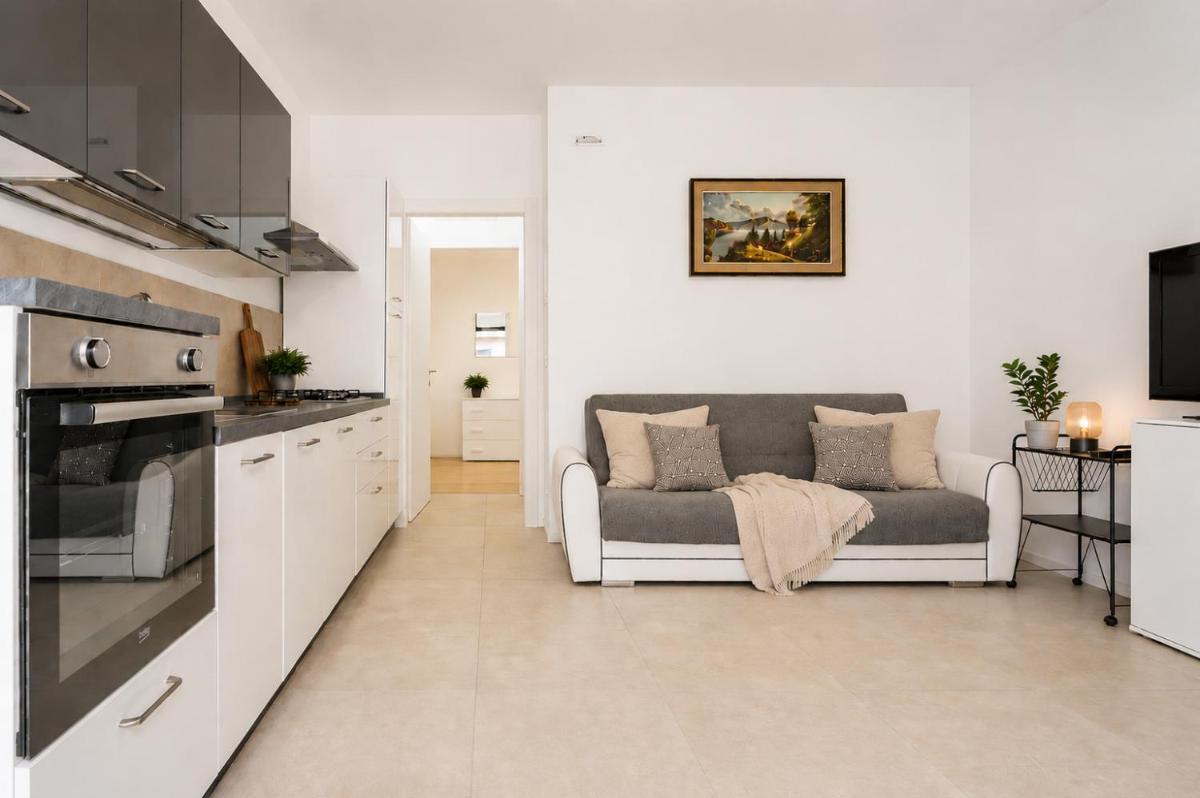 Vittoria Living Studio - Housity
