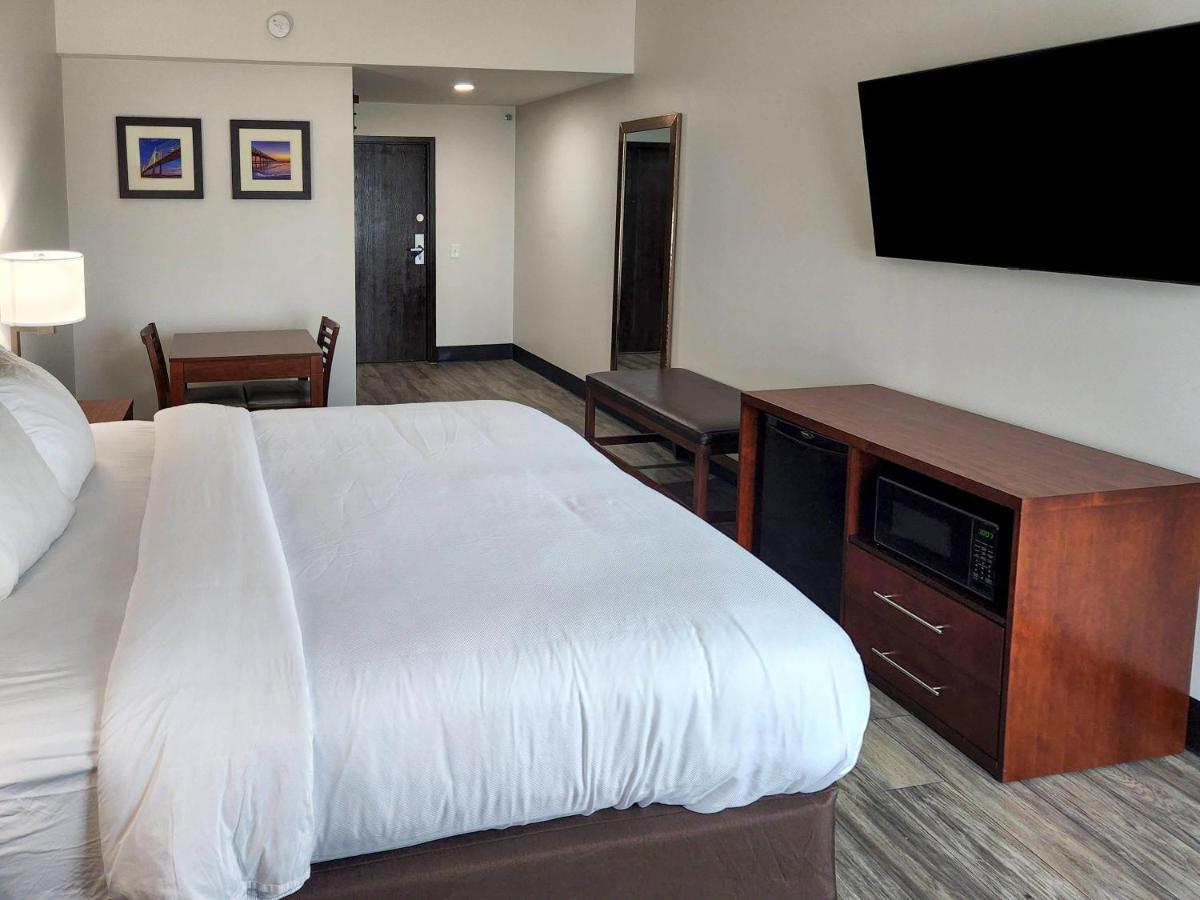 Comfort Suites Baymeadows Near Butler Blvd - Housity